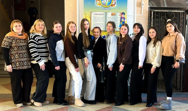 У межах пропедевтичної практики студенти груп СОУМА-32 і СОПМУ-33 здійснили  вихід до школи №7